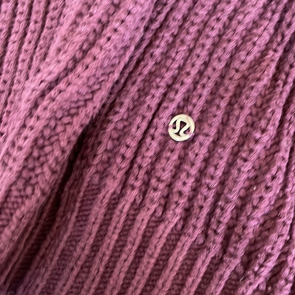 Lululemon Bring The Cozy Turtleneck Size 6 - Picture 5 of 10